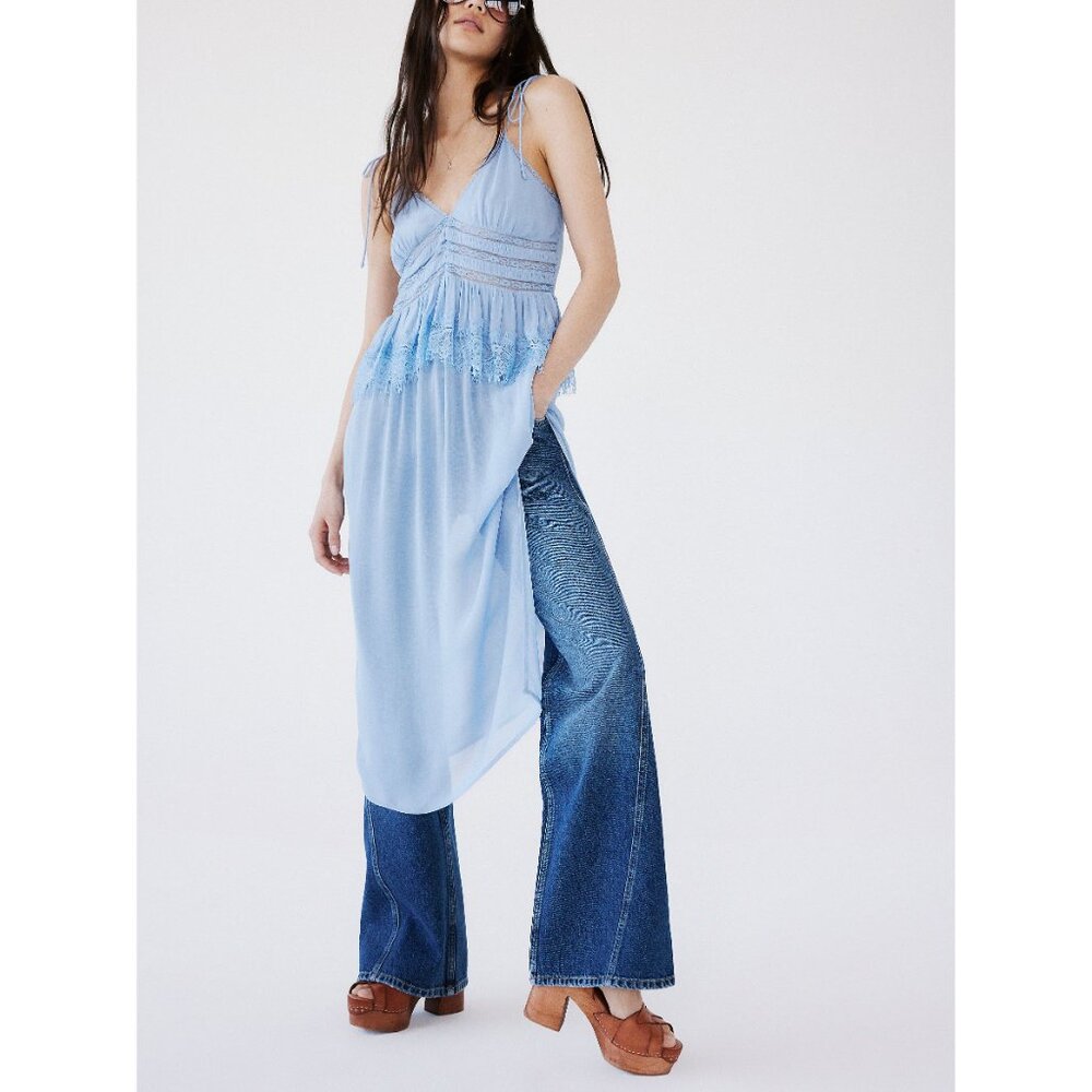 FREE PEOPLE Expert Advice Flare Jeans / Seabrushed - Picture 4 of 13